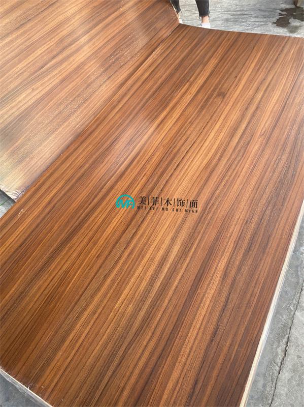 成（chéng）品（pǐn）木飾麵