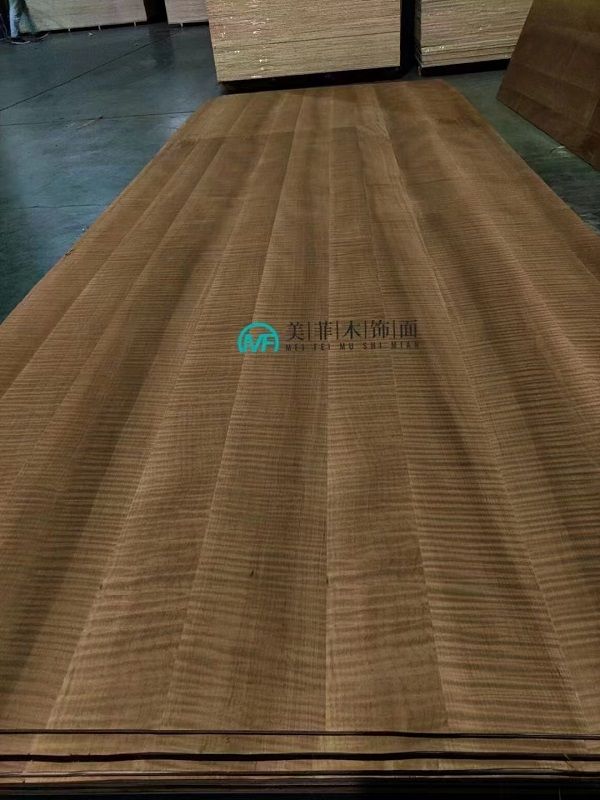 成都（dōu）防火木飾麵的優（yōu）勢及特點介紹