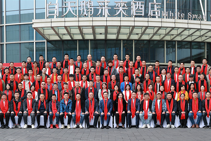 龍啟新篇，創變2025丨八哥影院經銷商年（nián）會圓滿召開！